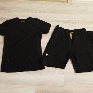 Wonderwink Four Stretch Top (sm) and Bottom (med)